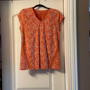 Garnet hill cap-sleeve V-neck top